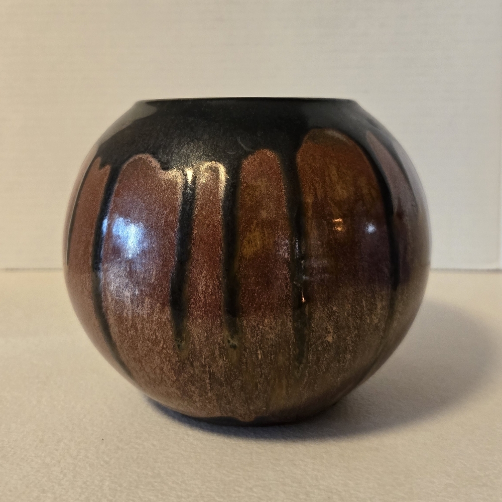 VINTAGE DRIP POTTERY GLOBE